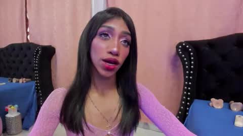 Snapshot of cleo_escobar chatting on February 7, 1:59 pm Cleo online show from February 7, 1:59 pm