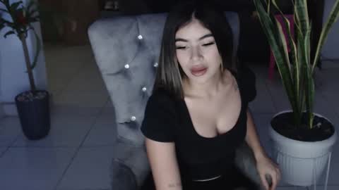 Snapshot of cleoandani chatting on May 17, 11:34 pm cleo dani online show from May 17, 11:34 pm