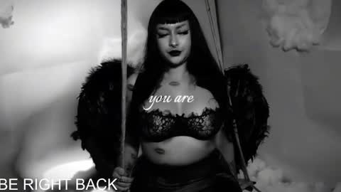 cleoopatraa__ online show from March 8, 8:01 pm