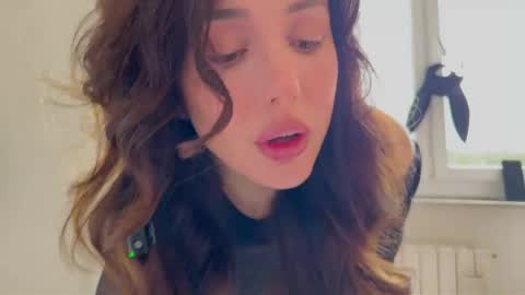 Snapshot of cleopatra_sinns chatting on May 6, 9:25 am cleopatra_sinns online show from May 6, 9:25 am