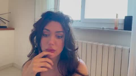 Snapshot of cleopatra_sinns chatting on June 7, 9:57 am cleopatra_sinns online show from June 7, 9:57 am