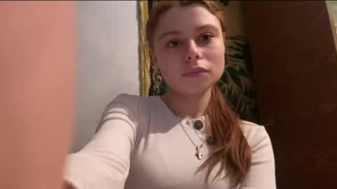 Mia online show from February 20, 1:33 pm