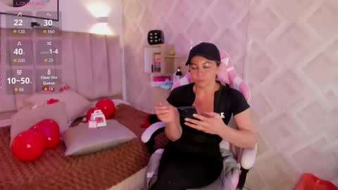 clhoe_johnson_ online show from February 14, 12:24 pm