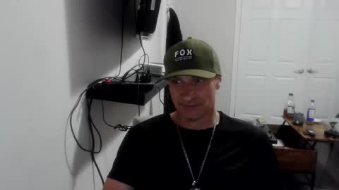 Snapshot of clintwood12 chatting on June 11, 2:22 am chad online show from June 11, 2:22 am