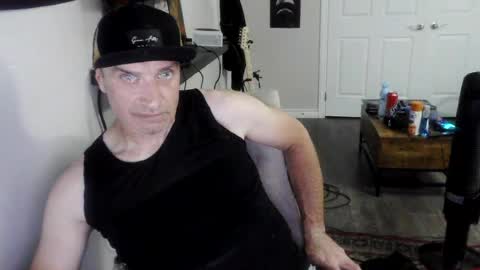 Snapshot of clintwood12 chatting on June 13, 5:38 am chad online show from June 13, 5:38 am