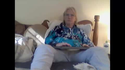 clitboy658752 online show from February 24, 7:45 pm