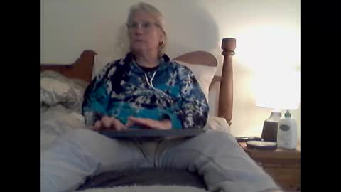 Snapshot of clitboy658752 chatting on March 19, 6:23 pm clitboy658752 online show from March 19, 6:23 pm