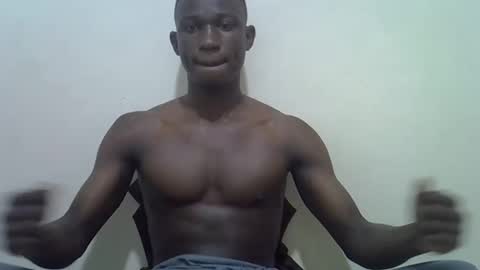 Snapshot of clive_damian chatting on February 7, 3:16 pm clive_damian online show from February 7, 3:16 pm