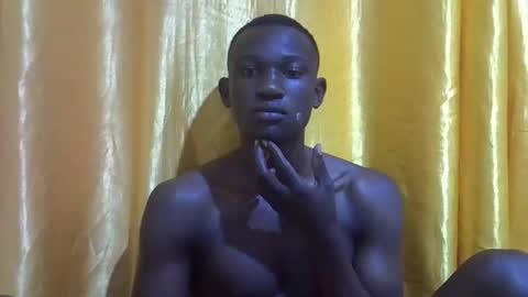 Snapshot of clive_damian chatting on February 18, 2:29 am clive_damian online show from February 18, 2:29 am