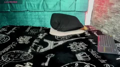 cloe66 online show from April 17, 1:58 pm