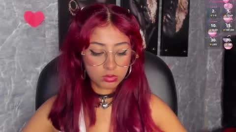 Snapshot of cloe__hills chatting on February 18, 2:59 pm Cloe online show from February 18, 2:59 pm