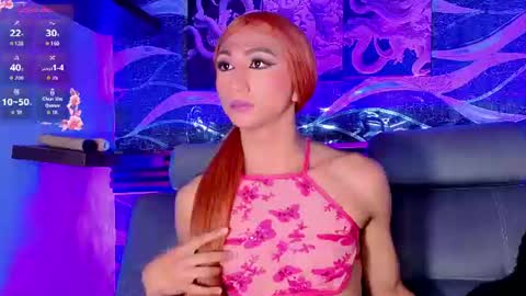Snapshot of cloee_cameron chatting on July 2, 3:23 am cloee_cameron online show from July 2, 3:23 am