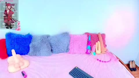 cloee lovee online show from March 27, 8:30 pm