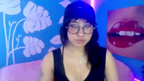 Snapshot of cloud_eli chatting on June 22, 11:18 am Elizabeth online show from June 22, 11:18 am