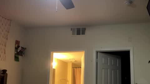 Cloudy Dayz online show from November 30, 11:53 pm