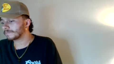 tallhungandcloudy online show from March 19, 2:37 am