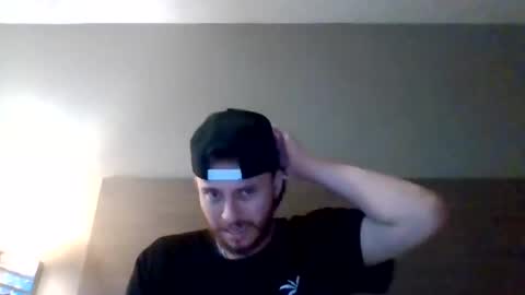 Snapshot of cloudyydayzz chatting on April 30, 8:15 pm tallhungandcloudy online show from April 30, 8:15 pm