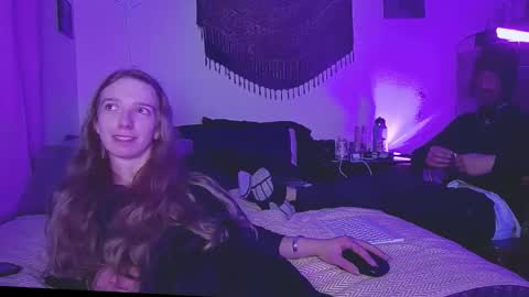 Clover online show from April 4, 11:29 am