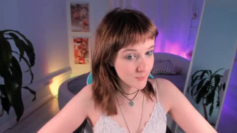  Clover  follow me  online show from December 4, 7:56 pm