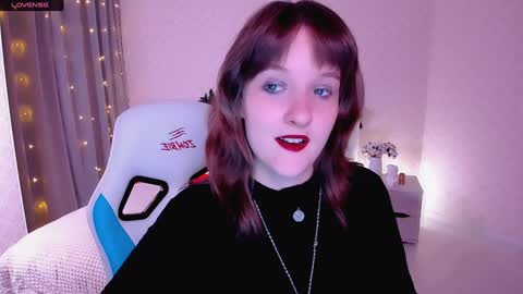  Clover  follow me  online show from January 21, 6:12 pm