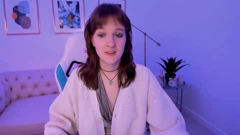  Clover  follow me  online show from January 24, 2:19 pm