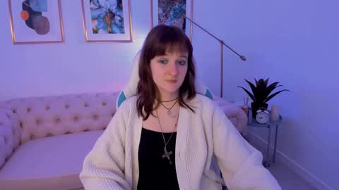  Clover  follow me  online show from January 24, 5:32 pm