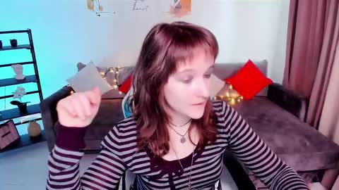  Clover  follow me  online show from March 9, 2:32 pm