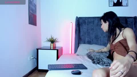 Snapshot of cloy_areo chatting on April 24, 11:23 am Cloy areo make me come with pleasure online show from April 24, 11:23 am