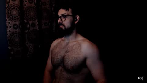 Snapshot of clrkcartwright chatting on December 9, 5:19 pm Clark online show from December 9, 5:19 pm