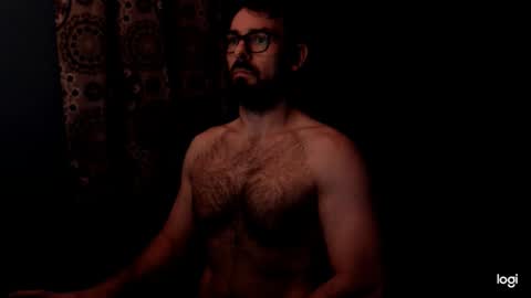 Snapshot of clrkcartwright chatting on January 2, 7:18 pm Clark online show from January 2, 7:18 pm