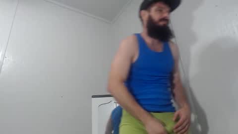 Snapshot of clubb86 chatting on May 13, 11:40 am Maxxdieselx69 online show from May 13, 11:40 am