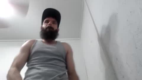 Snapshot of clubb86 chatting on May 18, 7:41 pm Maxxdieselx69 online show from May 18, 7:41 pm