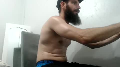 Snapshot of clubb86 chatting on May 24, 3:39 pm Maxxdieselx69 online show from May 24, 3:39 pm