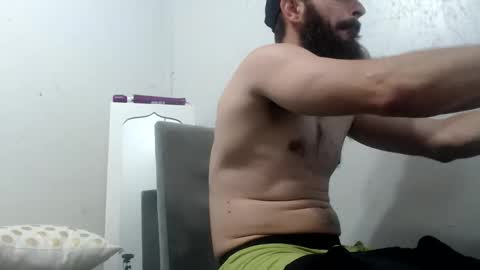 Snapshot of clubb86 chatting on May 28, 4:48 pm Maxxdieselx69 online show from May 28, 4:48 pm