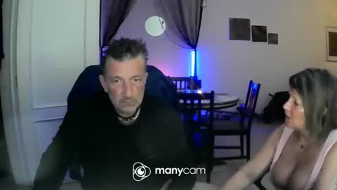 Snapshot of clubkes chatting on February 7, 12:36 am clubkes online show from February 7, 12:36 am