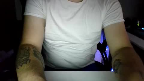 Snapshot of cmatthew32 chatting on May 20, 3:34 am cmatthew32 online show from May 20, 3:34 am
