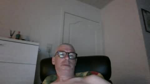 Snapshot of cobra009 chatting on July 17, 6:57 pm cobra online show from July 17, 6:57 pm