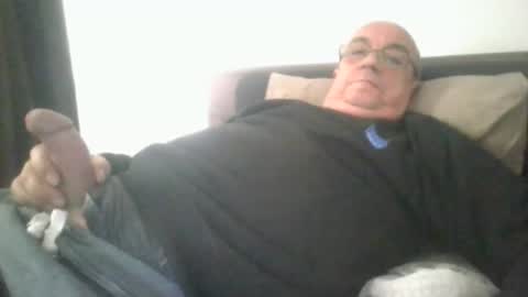 Snapshot of cock9635 chatting on April 14, 11:27 am cock9635 online show from April 14, 11:27 am
