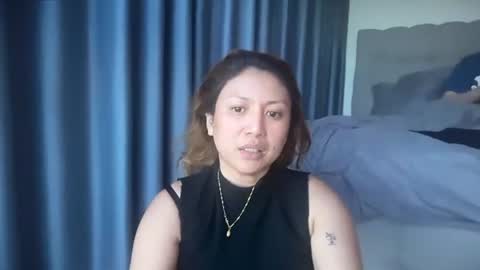Snapshot of cockasiancouple2 chatting on June 27, 9:36 am cockasiancouple2 online show from June 27, 9:36 am