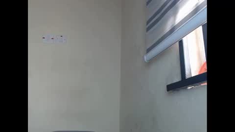 Snapshot of cockfanx chatting on February 20, 2:57 pm cockfanx online show from February 20, 2:57 pm