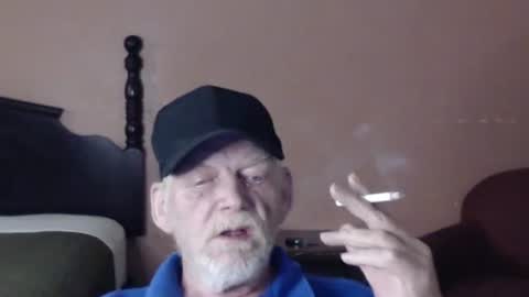 Snapshot of cockreadynow4u chatting on June 18, 6:13 am cockreadynow4u online show from June 18, 6:13 am