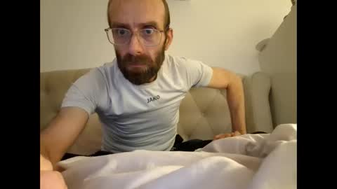 Snapshot of cockringhero chatting on November 1, 7:49 pm cockringhero online show from November 1, 7:49 pm