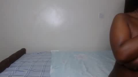 cocoa_devine online show from April 11, 11:20 pm