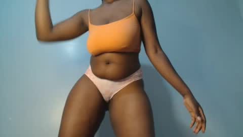 cocoalush9819 online show from October 31, 7:04 pm