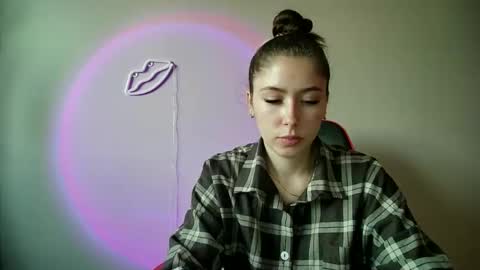 cocoberry1 online show from December 16, 12:10 pm