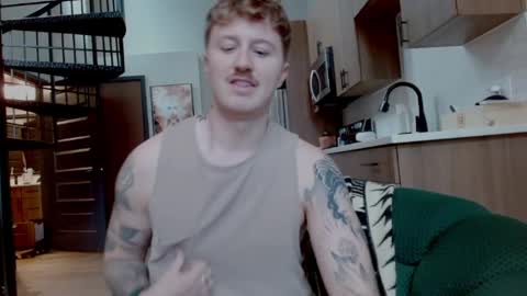 Cody and Emeraldboy online show from April 15, 12:39 am