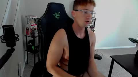 Snapshot of codyt1016 chatting on September 28, 5:07 pm codyt1016 online show from September 28, 5:07 pm