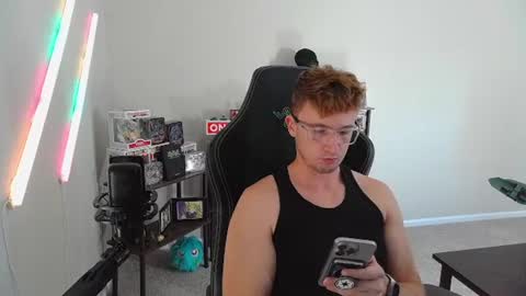 Snapshot of codyt1016 chatting on October 2, 4:25 pm codyt1016 online show from October 2, 4:25 pm