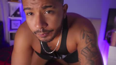 Snapshot of coffeman08 chatting on December 29, 5:44 pm Andres online show from December 29, 5:44 pm