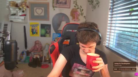 Snapshot of cokia_ chatting on December 9, 8:12 pm Cokia online show from December 9, 8:12 pm